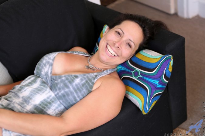 MILF Jade Winters has a lazy naked day around the house photo 3